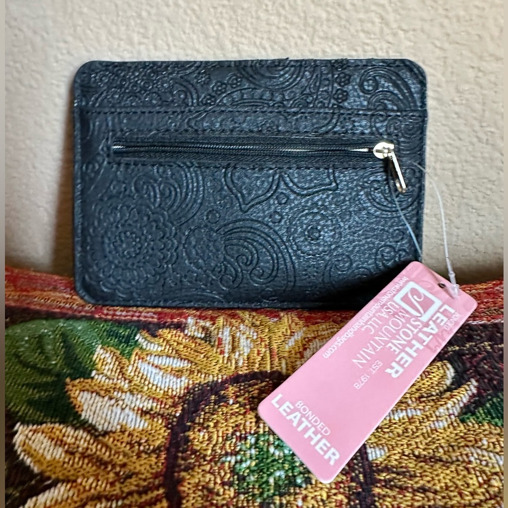 Stone Mountain Black Bonded Embossed Leather card case wallet
